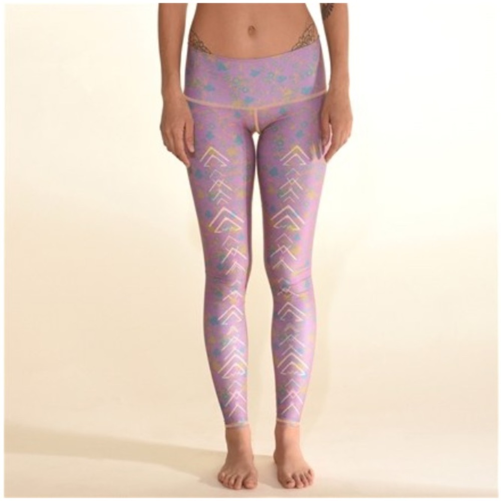 Sold now {NWT} teeki meadow hotpant - Picture 3 of 8